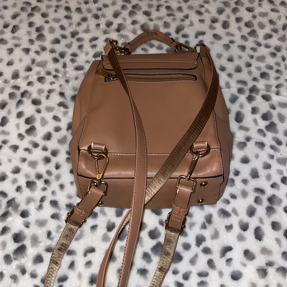Cute Backpack - Picture 2 of 7